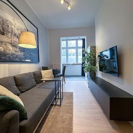 Modern City Apt. -With 2 Tv, Netflix And Work Desk Essen Exterior photo